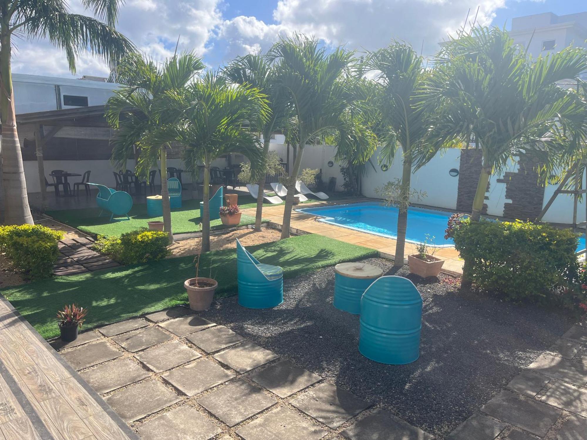Le Binome Aparthotel Grand Baie Exterior photo